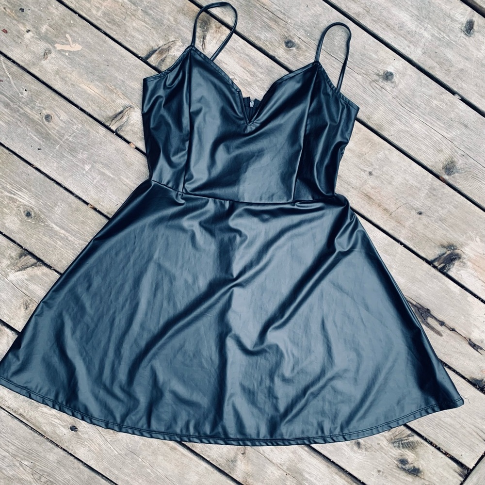 NWT Streetwear Society Vegan Faux Leather Slip Party Dress Robe XL